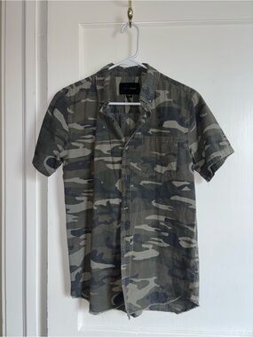 Men's Short-Sleeve Camo Button-Down Shirt - Green Camo